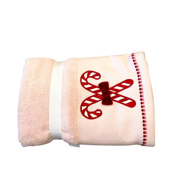 Set of 2 Pink Christmas Hand Towels Peppermint Candy Cane Bow 100% Cotton NEW - Picture 6 of 10